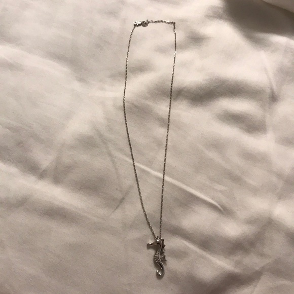 Silver seahorse necklace - Picture 2 of 2